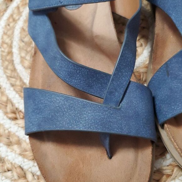 EUROSOFT SOFFT Womens 9 Vegan Leather Asymmetric Strappy Sporty Casual Sandals - Picture 9 of 9